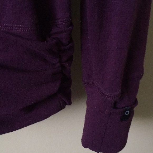 Long Sleeve Tee with hood - Picture 3 of 5